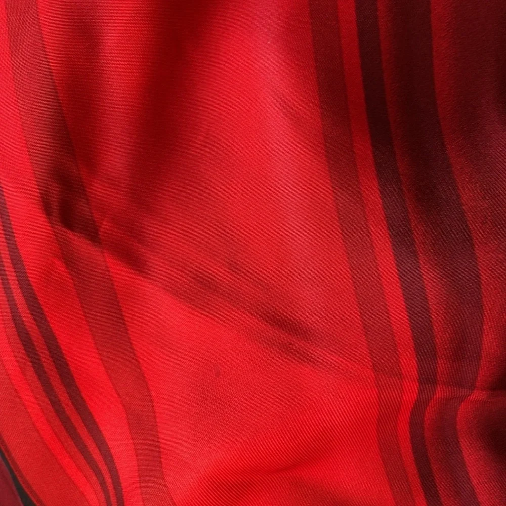 Vintage, Versace Medusa red and black silk scarf - Picture 8 of 9